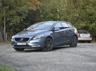 Volvo V40 D2