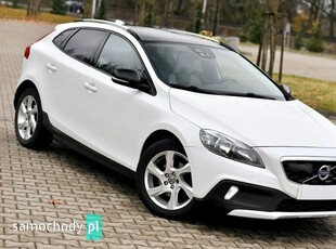 Volvo V40 II