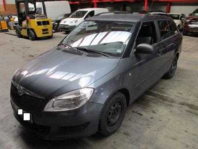 Używane Skoda Fabia - 7 900 PLN, 174 140 km, 2010