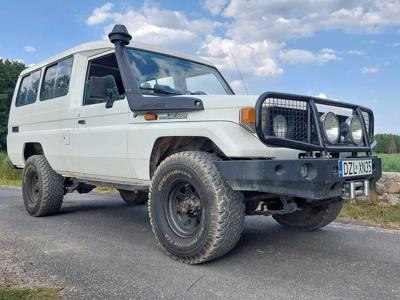 Toyota Bj75 Land Cruiser 75