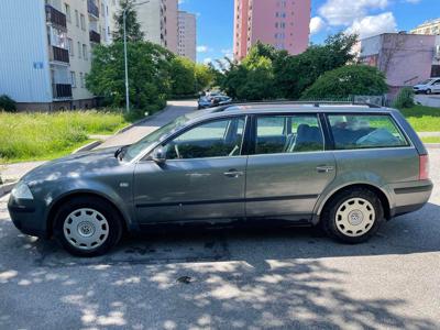 Używane Volkswagen Passat - 7 500 PLN, 401 300 km, 2004