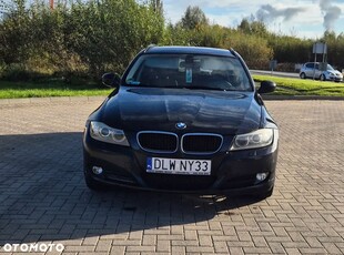 BMW Seria 3 318d Touring