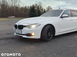 BMW Seria 3 318d Touring Luxury Line