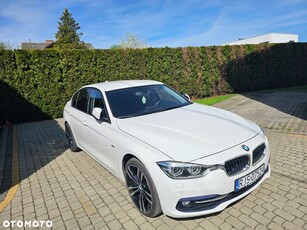 BMW Seria 3 318i Sport Line