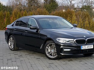 BMW Seria 5 530i xDrive Luxury Line sport