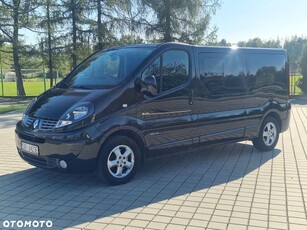 Renault Trafic 2.0 dCi 115 FAP Grand Passenger Black Edition