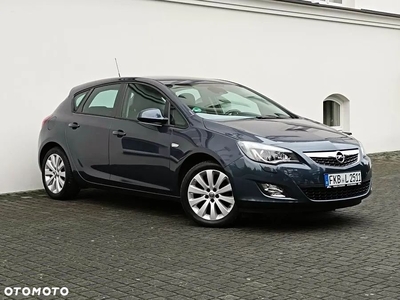 Opel Astra 1.4 Turbo Color Edition