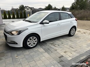 HYUNDAI I 20 2016