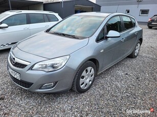 Opel Astra j 1.4 benzyna 101km