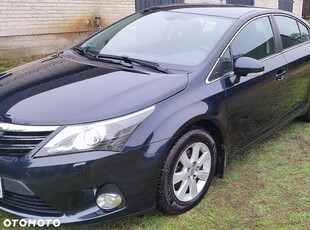 Używany Toyota Avensis 2014