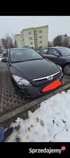 Witam mam do zaoferowania Hyundai I30 z bardzo niskim przebiegiem