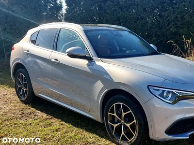 Alfa Romeo Stelvio 2.0 Turbo 16V AT8-Q4 Executive