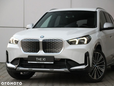 BMW iX1 xDrive30 xLine