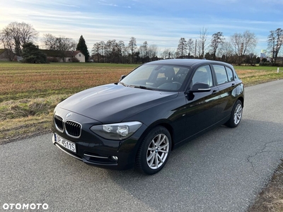 BMW Seria 1 118i Sport Line