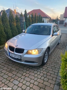 BMW Seria 3 318d