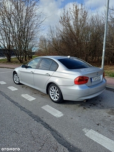 BMW Seria 3 318i