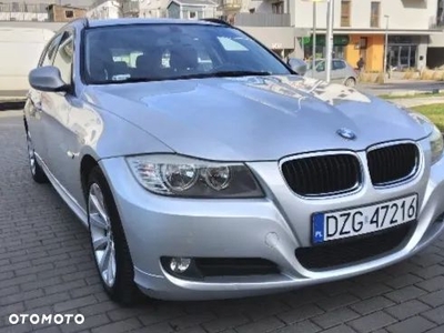 BMW Seria 3 318i