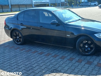 BMW Seria 3 318i