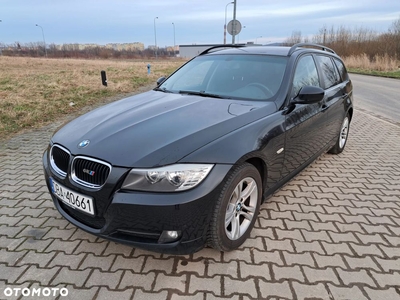 BMW Seria 3 318i Touring