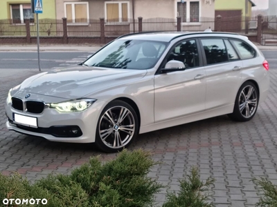 BMW Seria 3 320d Efficient Dynamics Luxury Line sport