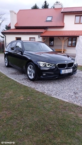 BMW Seria 3 320d Touring Edition Luxury Line Purity