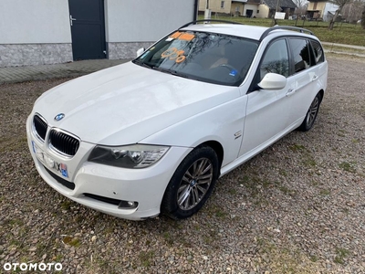 BMW Seria 3 320d xDrive DPF Touring