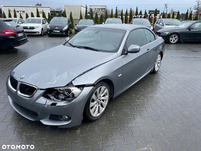 BMW Seria 3 320i