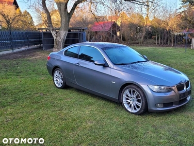 BMW Seria 3 320i Coupe