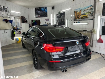 BMW Seria 3 320i xDrive