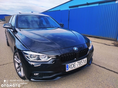 BMW Seria 3 330i xDrive Sport Line