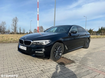 BMW Seria 5 530i xDrive M Sport sport