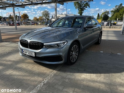 BMW Seria 5 530i xDrive Sport Line