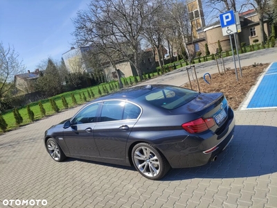 BMW Seria 5 535i xDrive Luxury Line