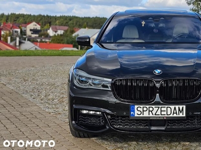 BMW Seria 7 750i xDrive