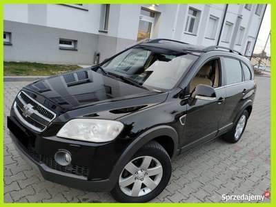 Chevrolet Captiva 4x4 jasne skóry 7 osób