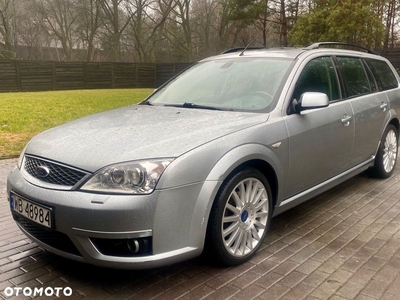 Ford Mondeo V6 ST 220