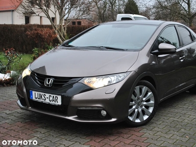 Honda Civic 1.8 Executive (ADAS / Connect+)