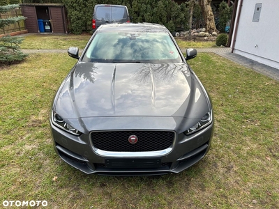 Jaguar XE 2.0 D Portfolio