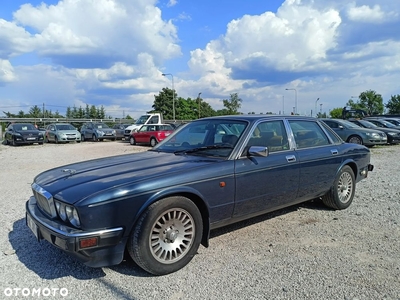 Jaguar XJ