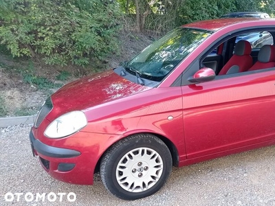 Lancia Ypsilon 1.2 16v Class