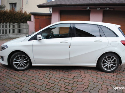 MERCEDES-BENZ B-200 D 4MATIC