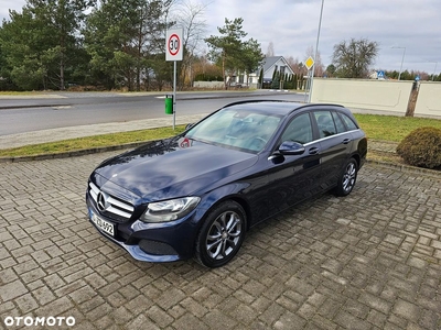 Mercedes-Benz Klasa C 220 CDI BlueEff Elegance