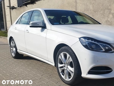 Mercedes-Benz Klasa E 200 BlueTEC 7G-TRONIC Elegance