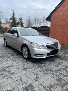 Mercedes-Benz Klasa E 220 CDI DPF BlueEFFICIENCY Automatik Avantgarde