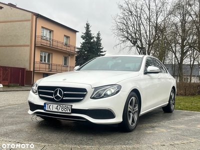 Mercedes-Benz Klasa E 220 d 4-Matic 9G-TRONIC