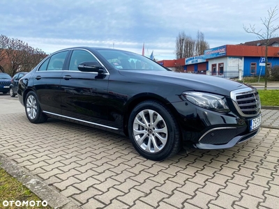 Mercedes-Benz Klasa E 220 d 4-Matic Business Edition 9G-TRONIC