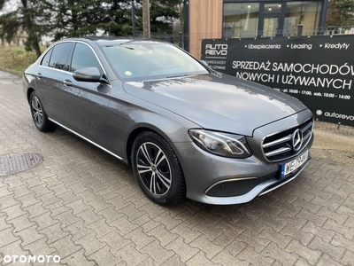 Mercedes-Benz Klasa E 220 d 4-Matic Business Edition 9G-TRONIC