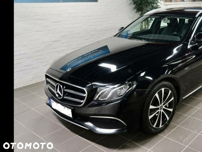 Mercedes-Benz Klasa E 300 de T 9G-TRONIC