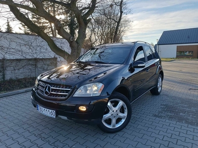 Mercedes-Benz Klasa ML W164 3.0 CDI / HAK / SZYBERDACH / SKÓRA / PNEUMATYKA