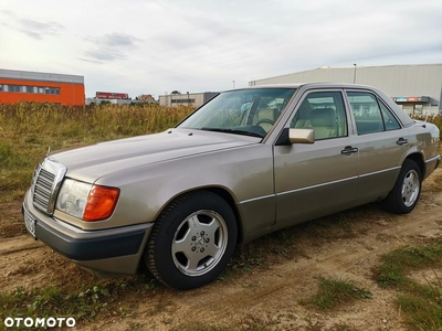 Mercedes-Benz W124 (1984-1993)